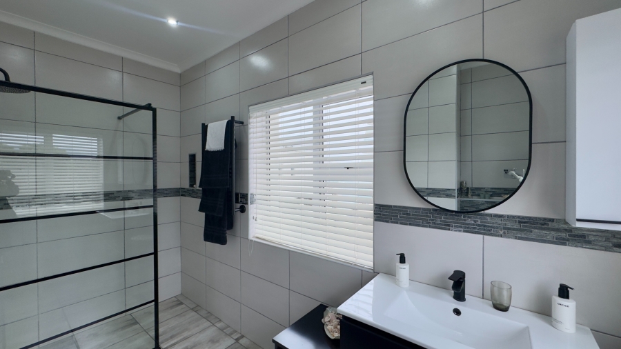 3 Bedroom Property for Sale in Strand South Western Cape